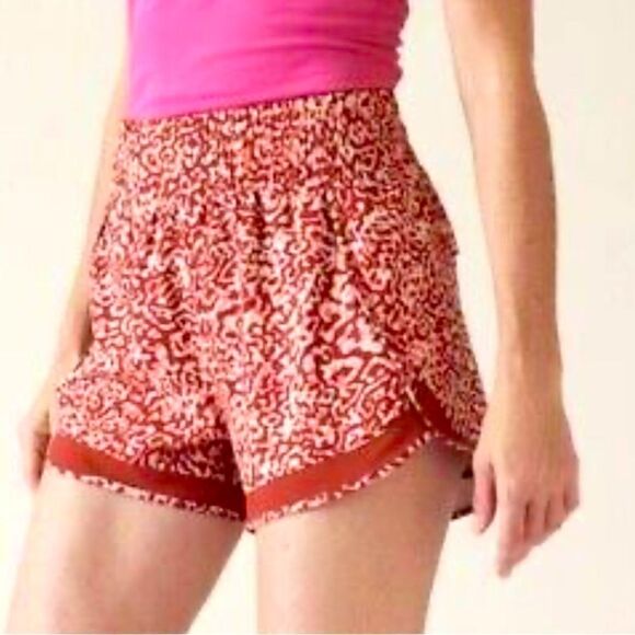 NWOT Athleta Mesh Racer Run High Rise 3” Shorts Med - Picture 1 of 5